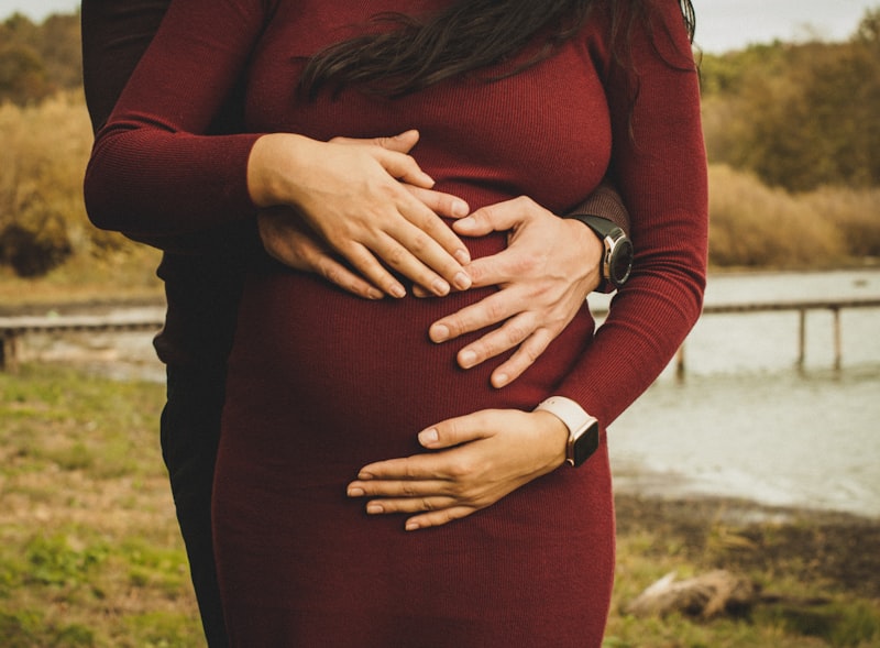 Annonce de Grossesse à une Sœur : Idées pour un Moment Émouvant 