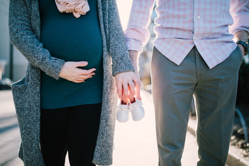 Annonce Originale de Grossesse : Comment Faire Passer le Message de Manière Créative ? 