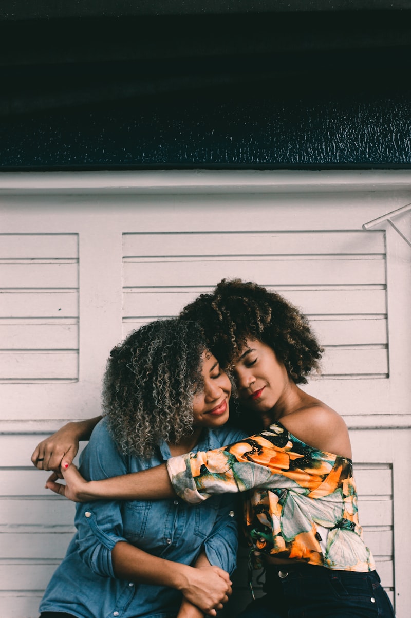 Robe de Fête pour Grossesse : Trouver la Tenue Idéale pour les Occasions Spéciales 